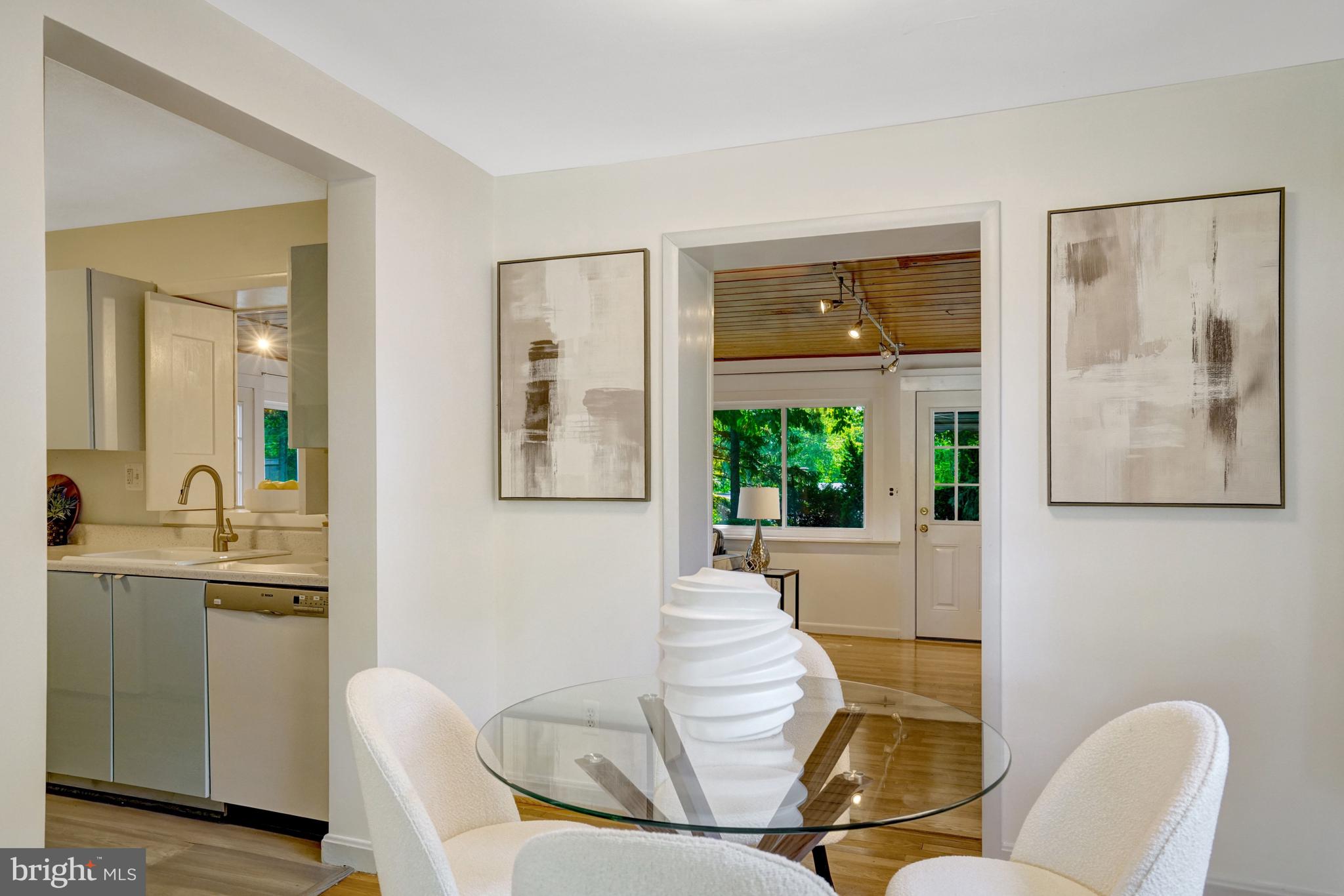 BROYHILL PARK - Residential