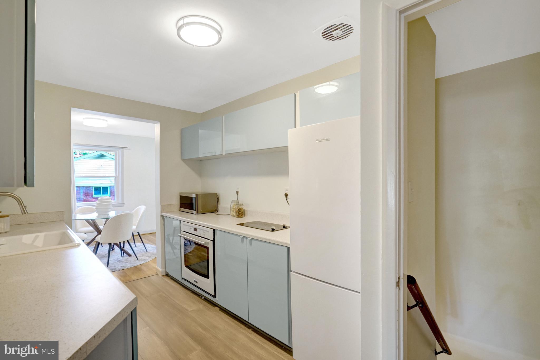 BROYHILL PARK - Residential