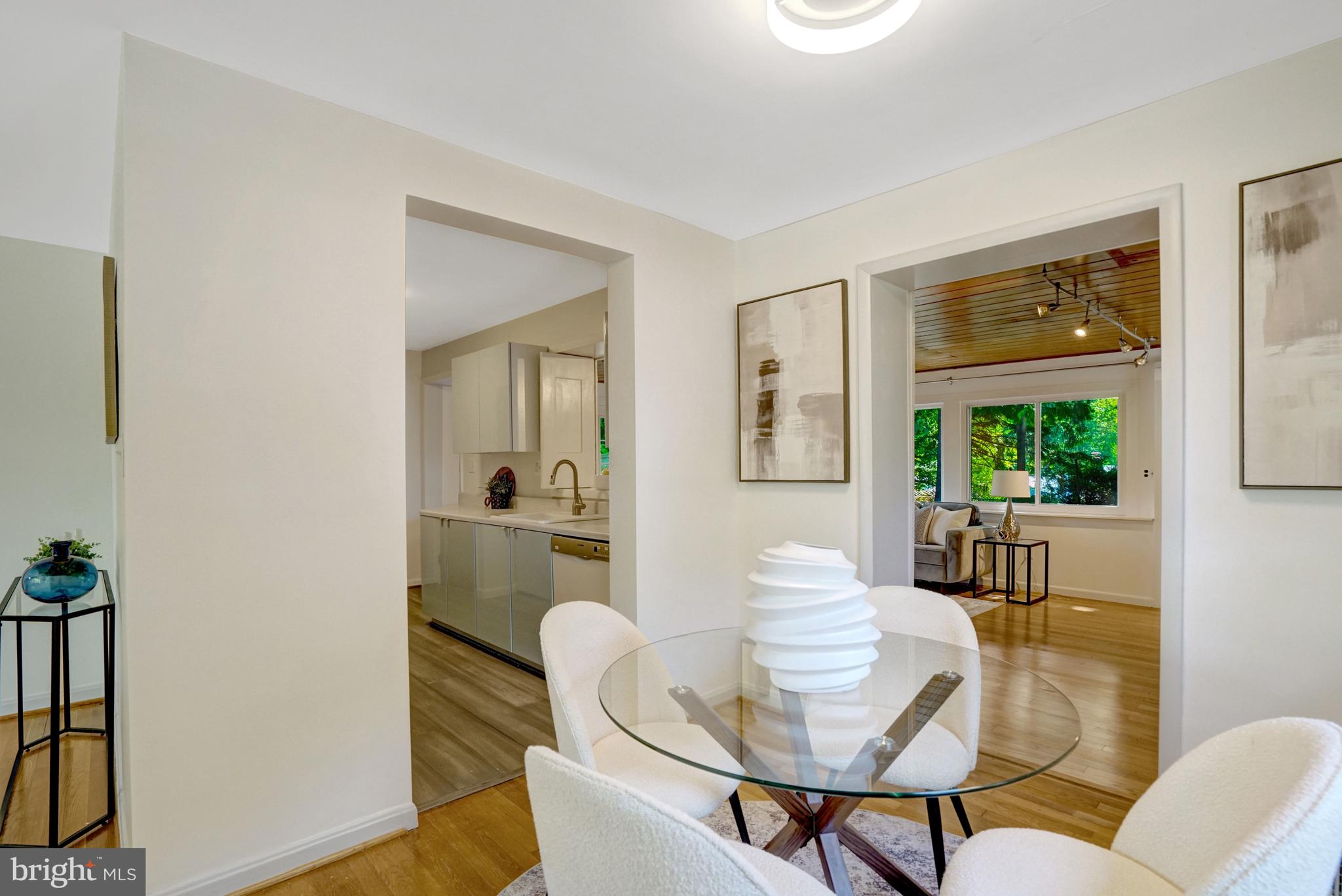 BROYHILL PARK - Residential