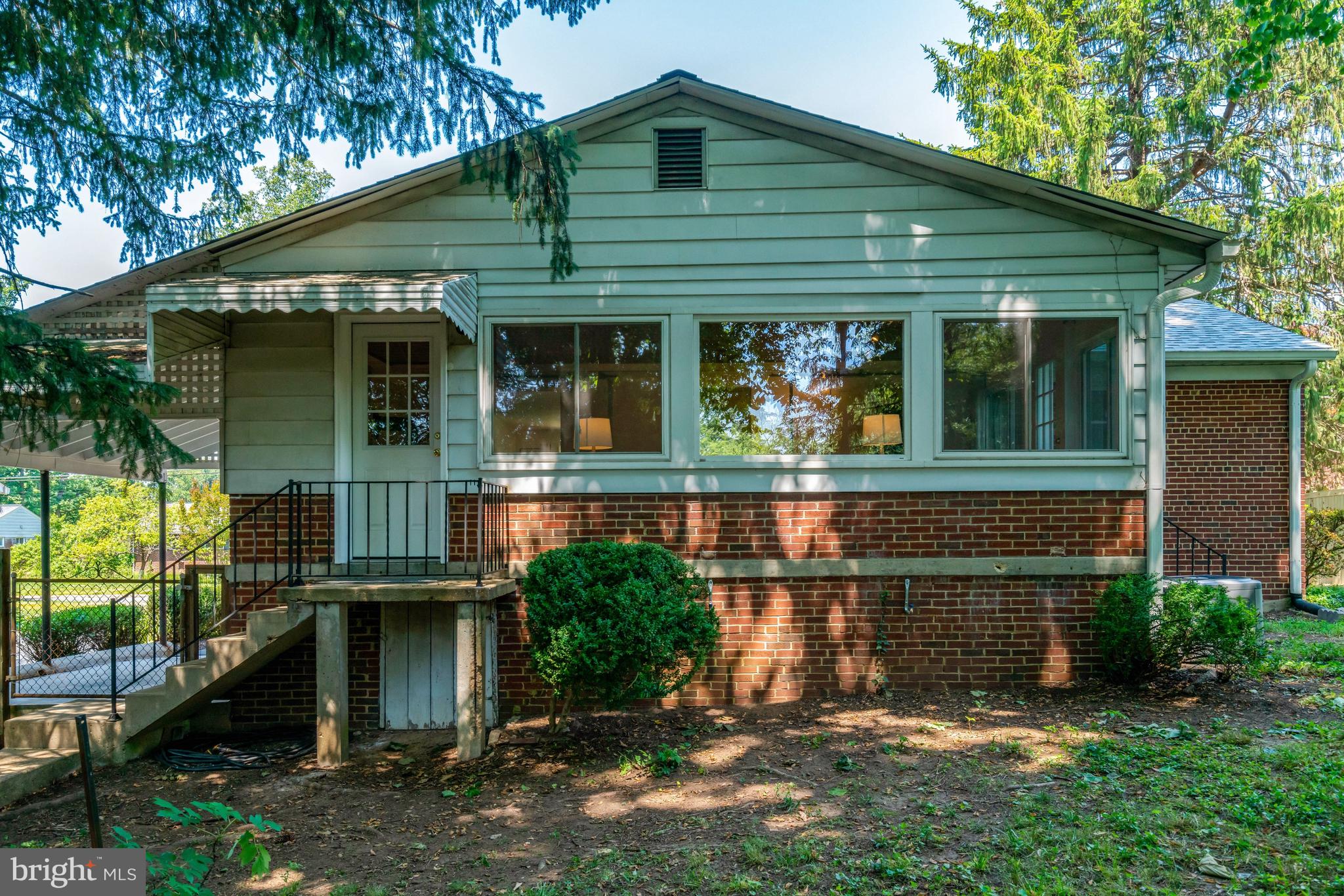BROYHILL PARK - Residential