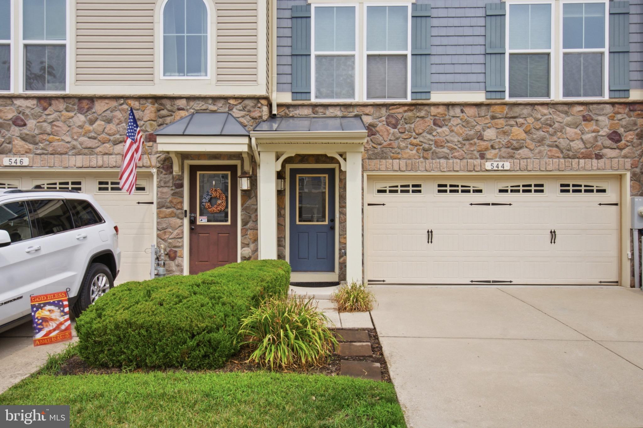 544 FOX RIVER HILLS WAY