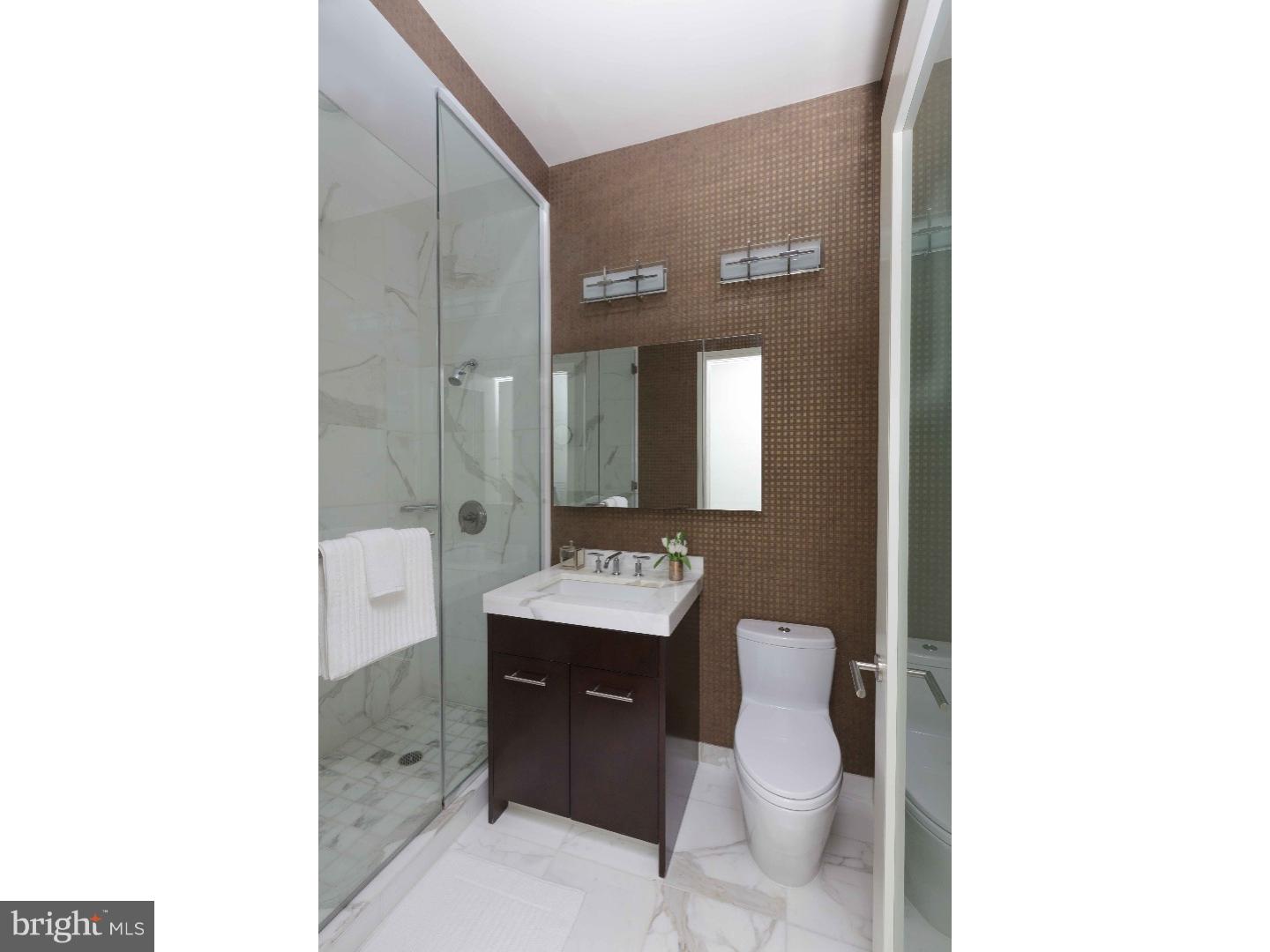 AVENUE OF THE ARTS - Residential