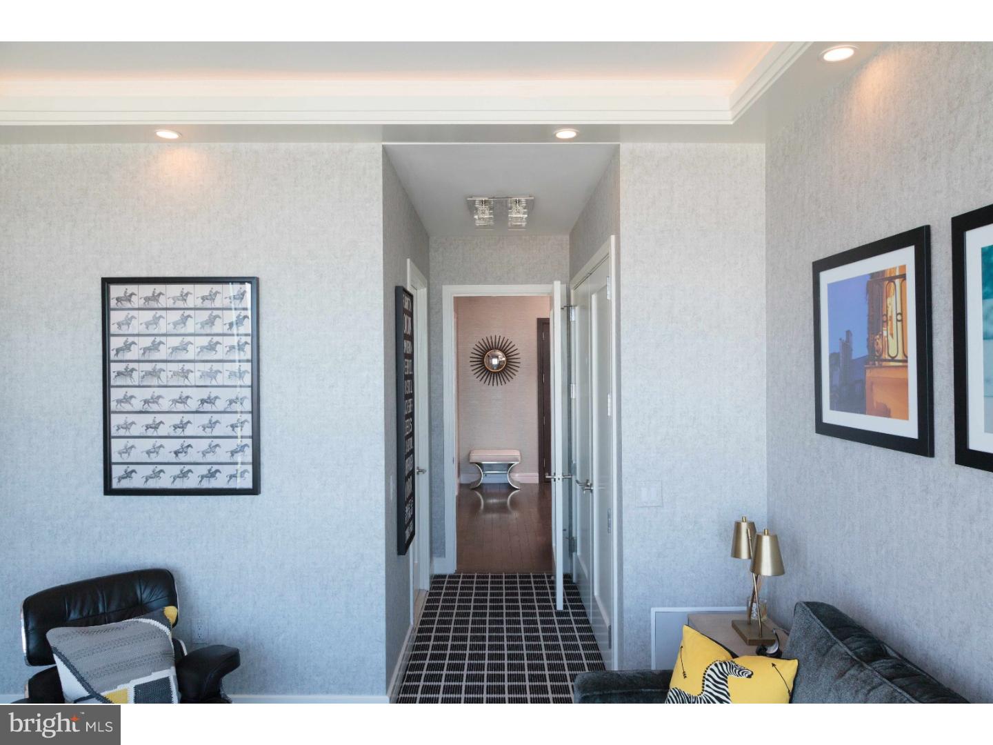 AVENUE OF THE ARTS - Residential