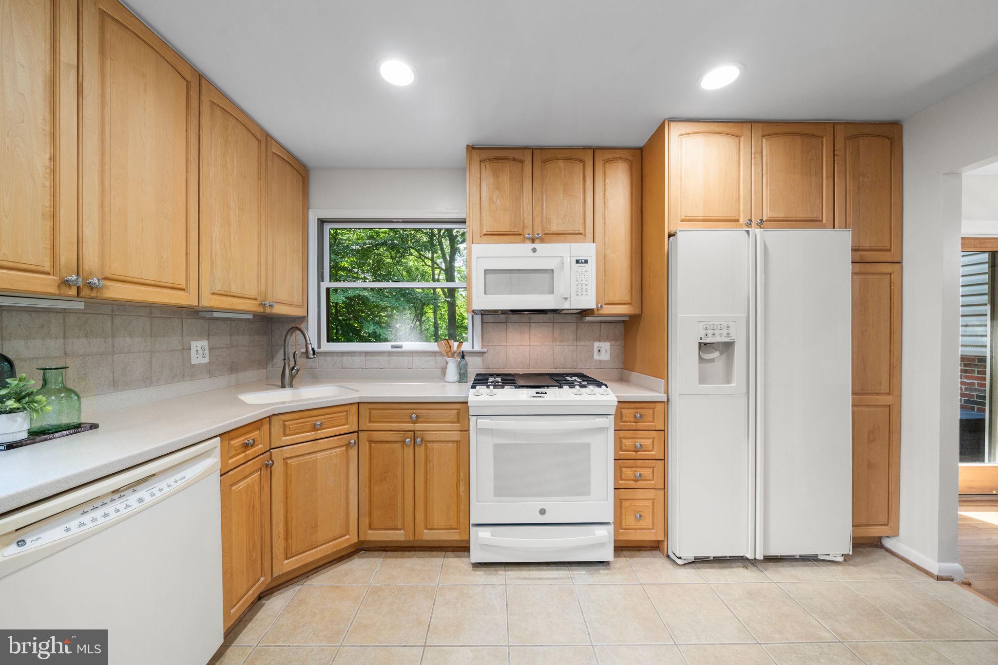 ROLLING VALLEY WEST - Residential