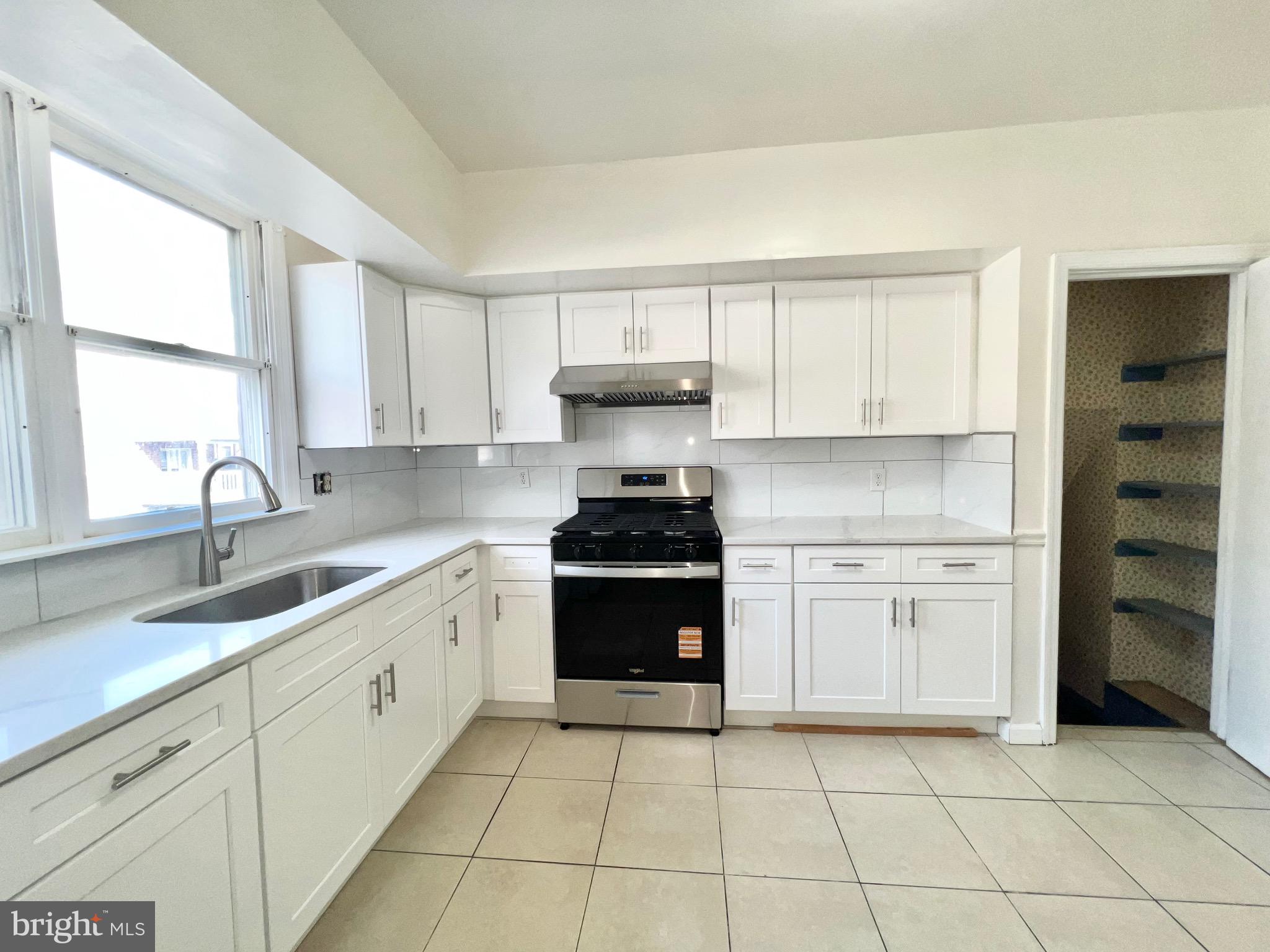 MAYFAIR - Residential