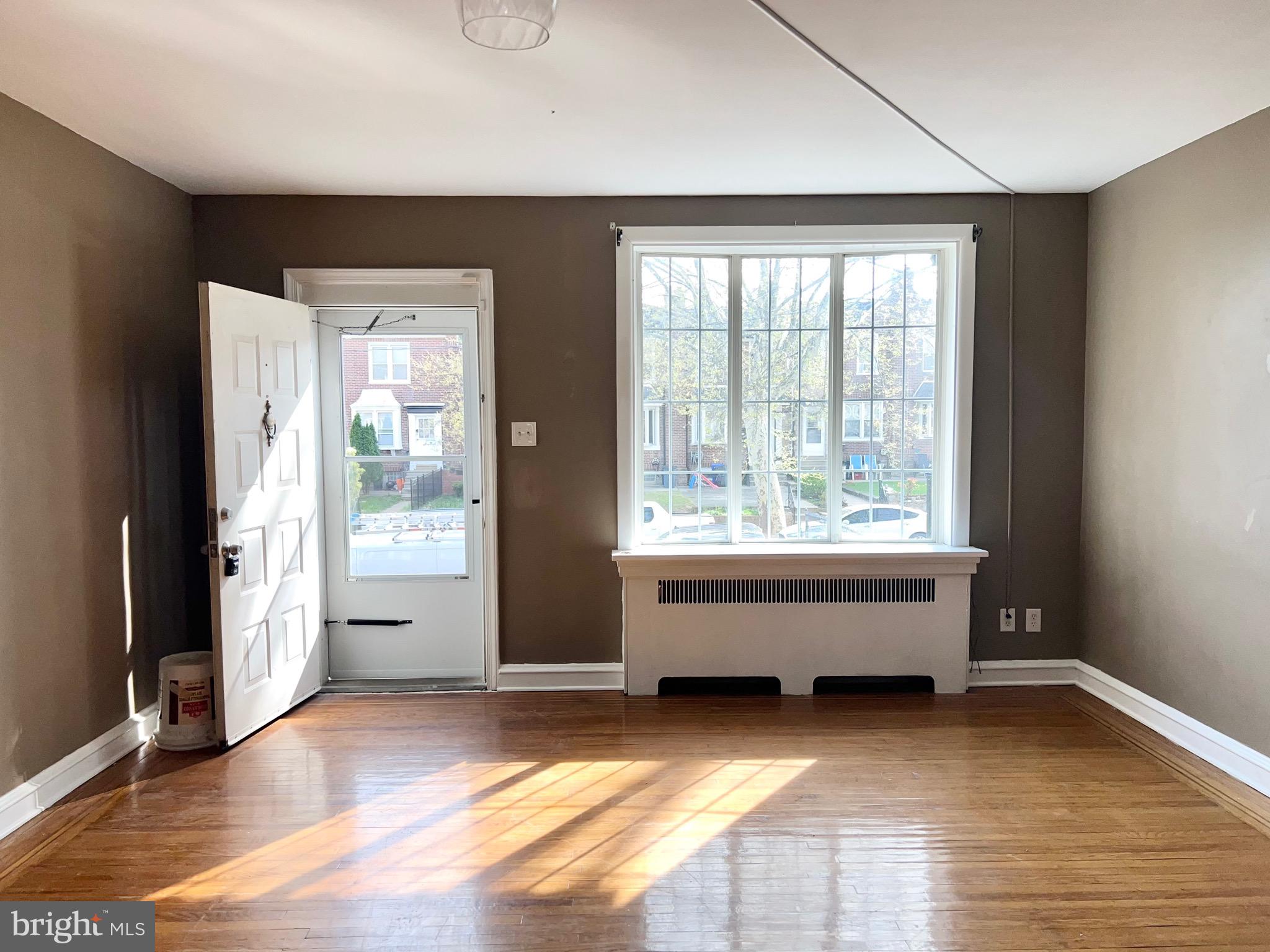 3327 GLENVIEW STREET