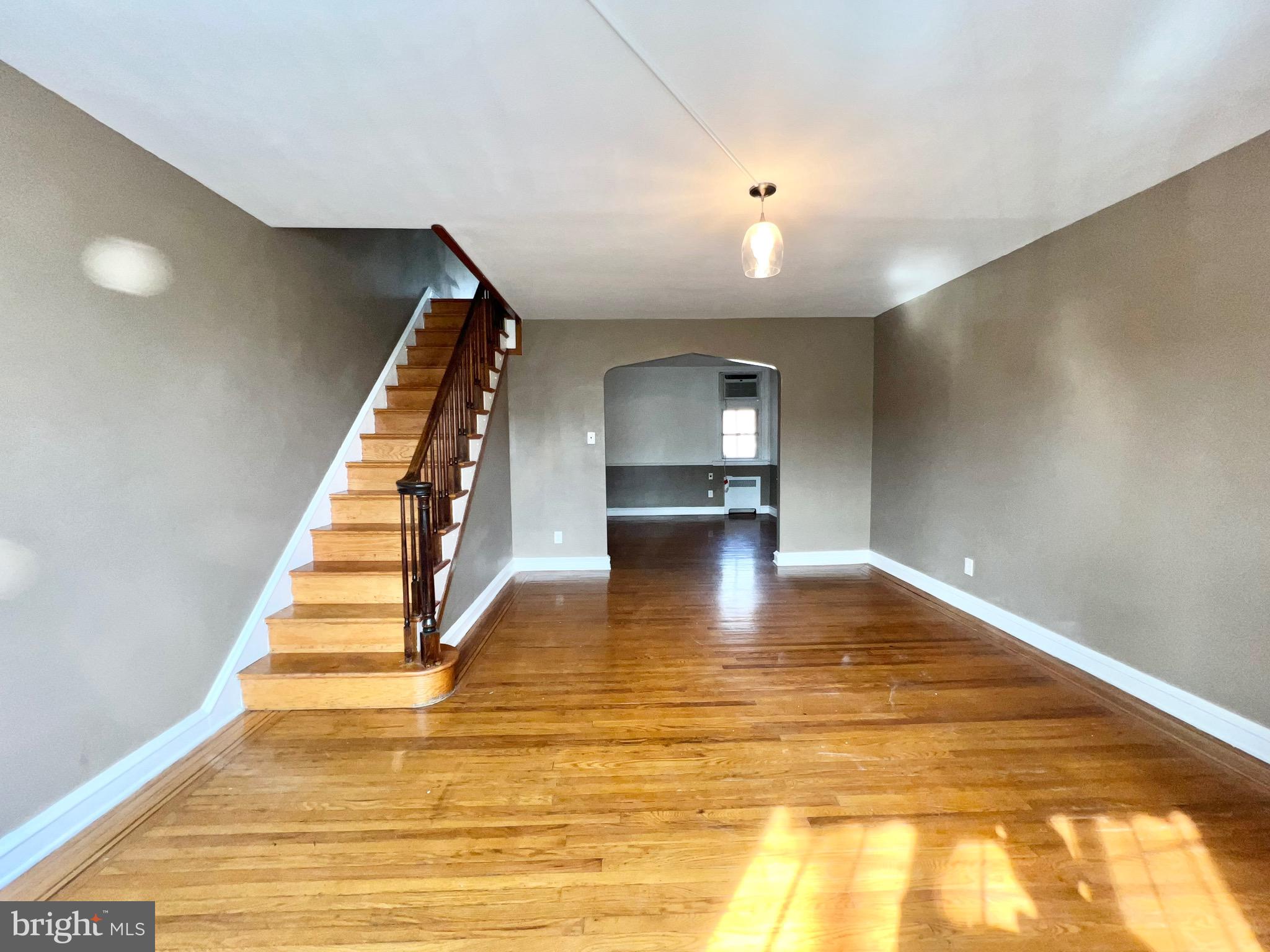 3327 GLENVIEW STREET