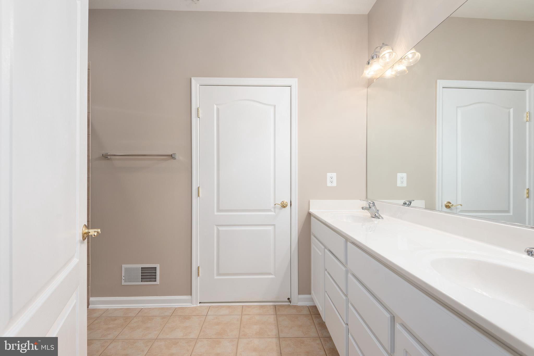 THE VILLAS AT FALLS RUN - Residential