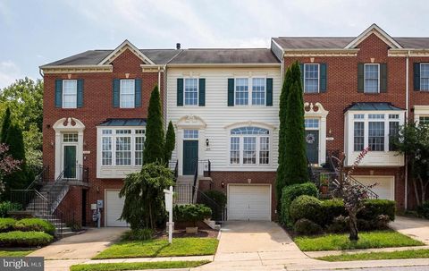 Townhouse For Rent - 10526 Abingdon Way<br/> WOODSTOCK, MD 21163