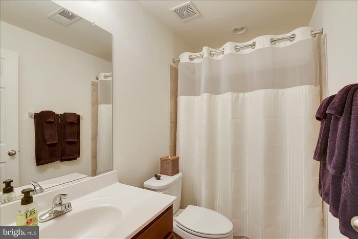 MADISON GROVE - Residential