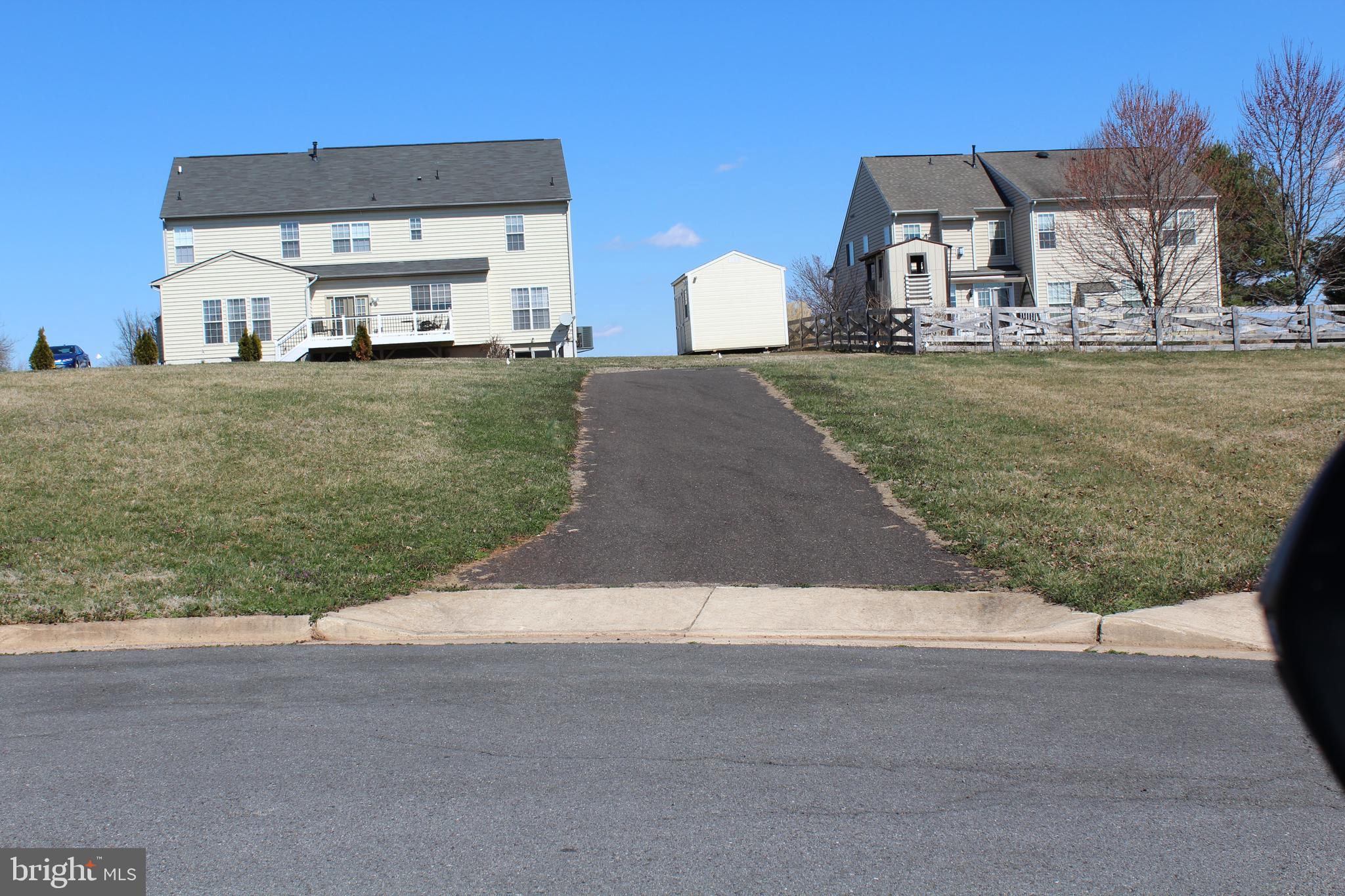 MADISON GROVE - Residential