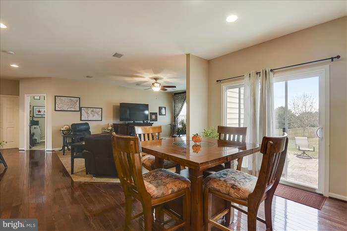 MADISON GROVE - Residential