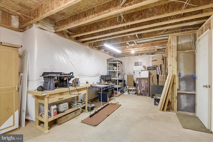 MADISON GROVE - Residential