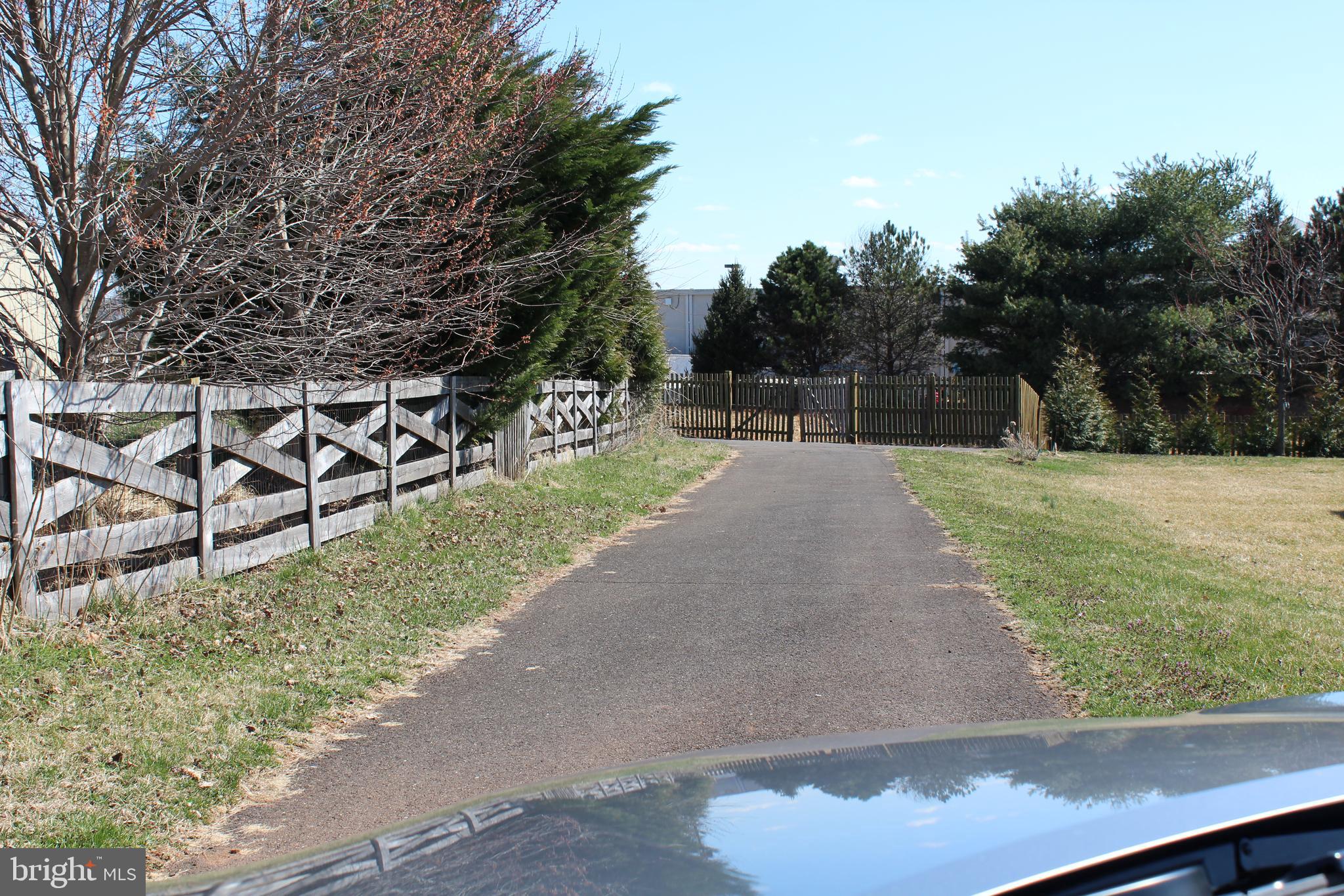 MADISON GROVE - Residential