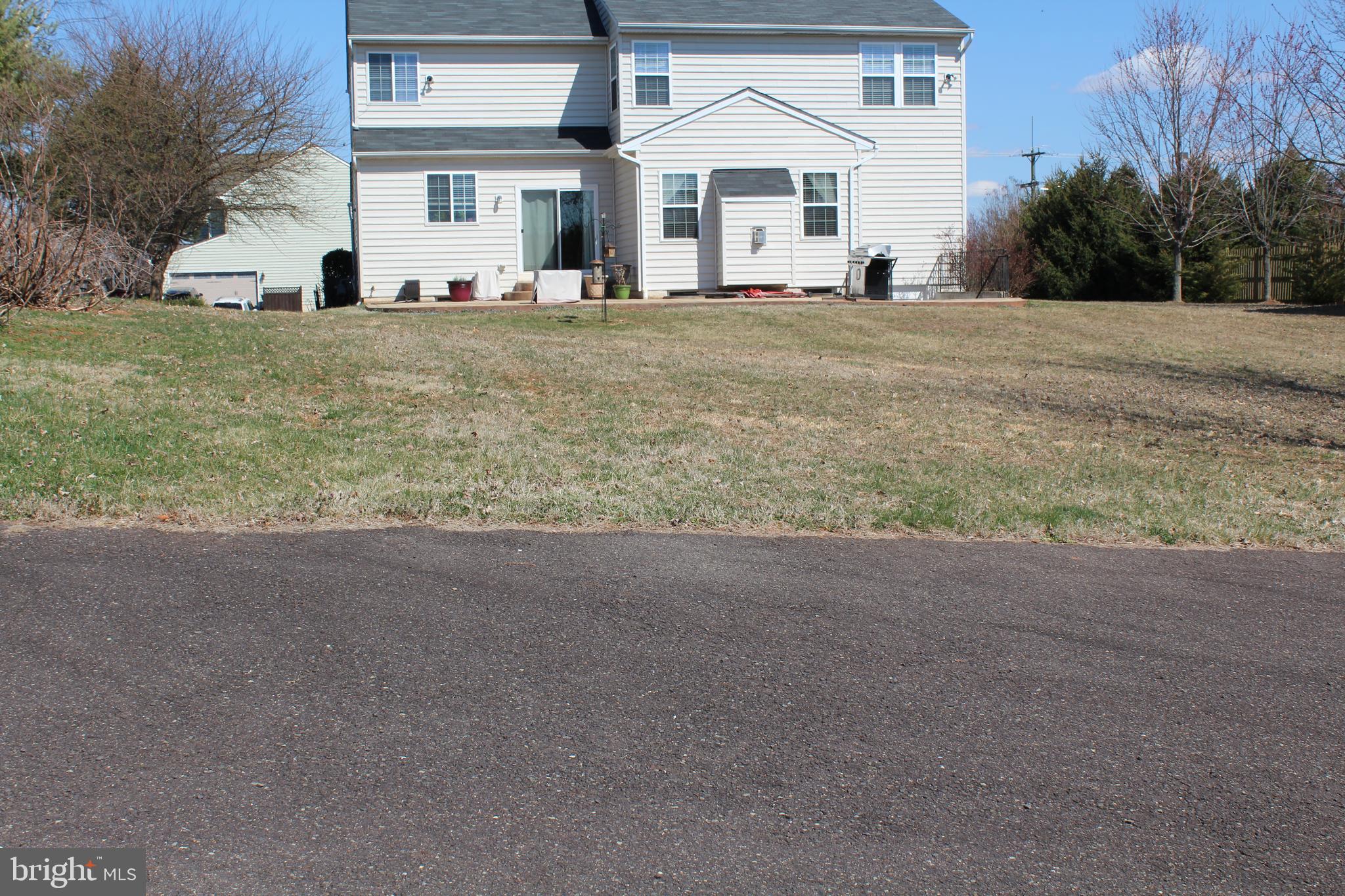 MADISON GROVE - Residential