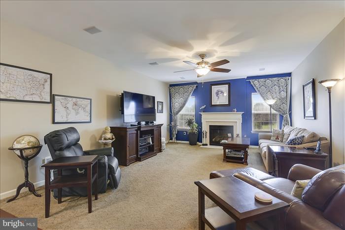 MADISON GROVE - Residential