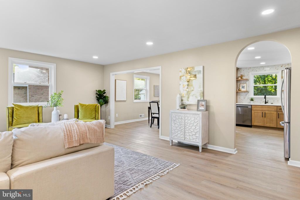 Photo of 1049 Hollytree Road, ABINGTON, PA 19001 (MLS # PAMC2157152)