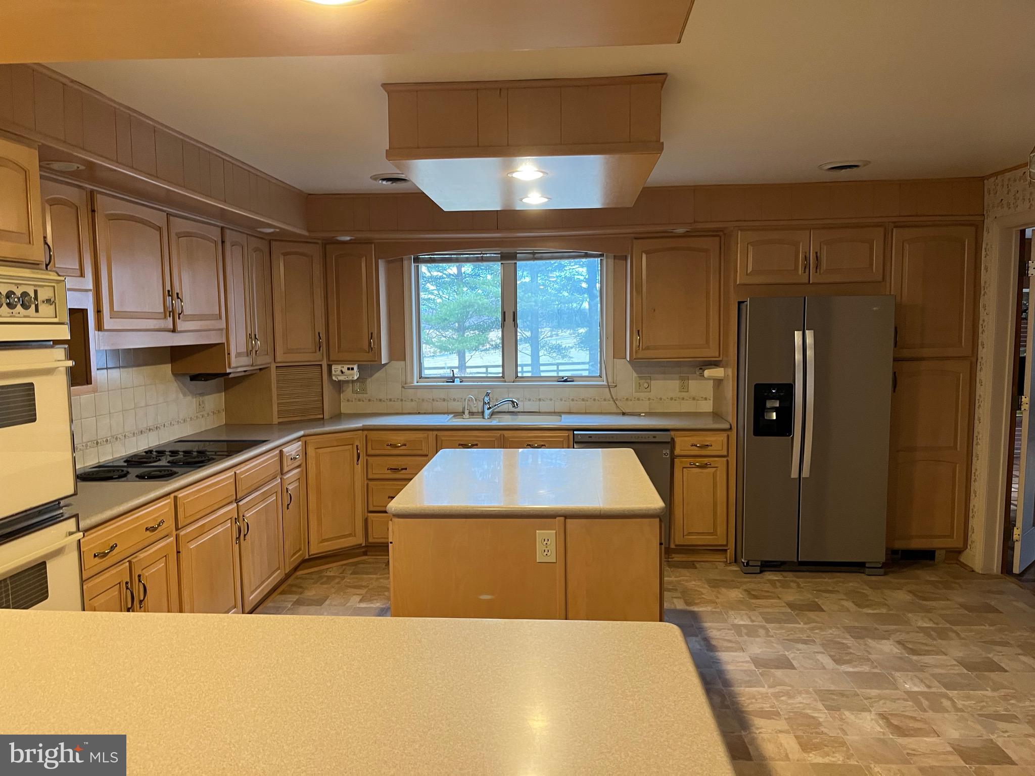 BARNESVILLE OUTSIDE - Residential