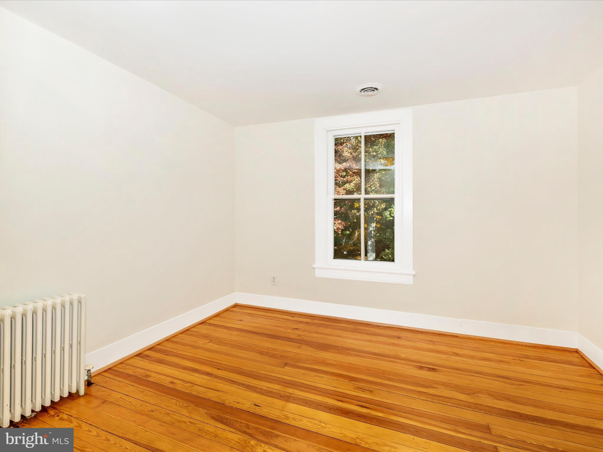 BARNESVILLE OUTSIDE - Residential