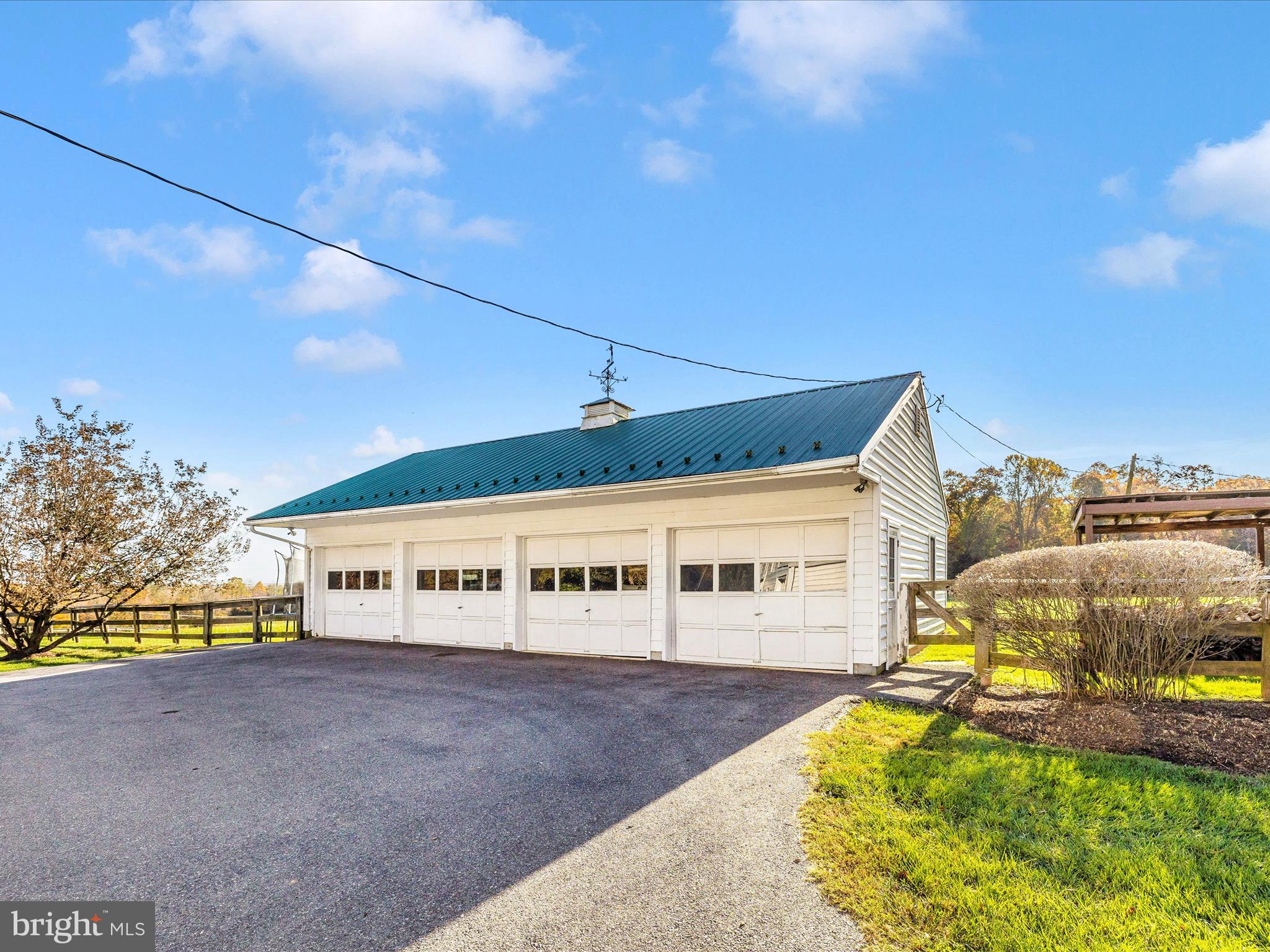 BARNESVILLE OUTSIDE - Residential