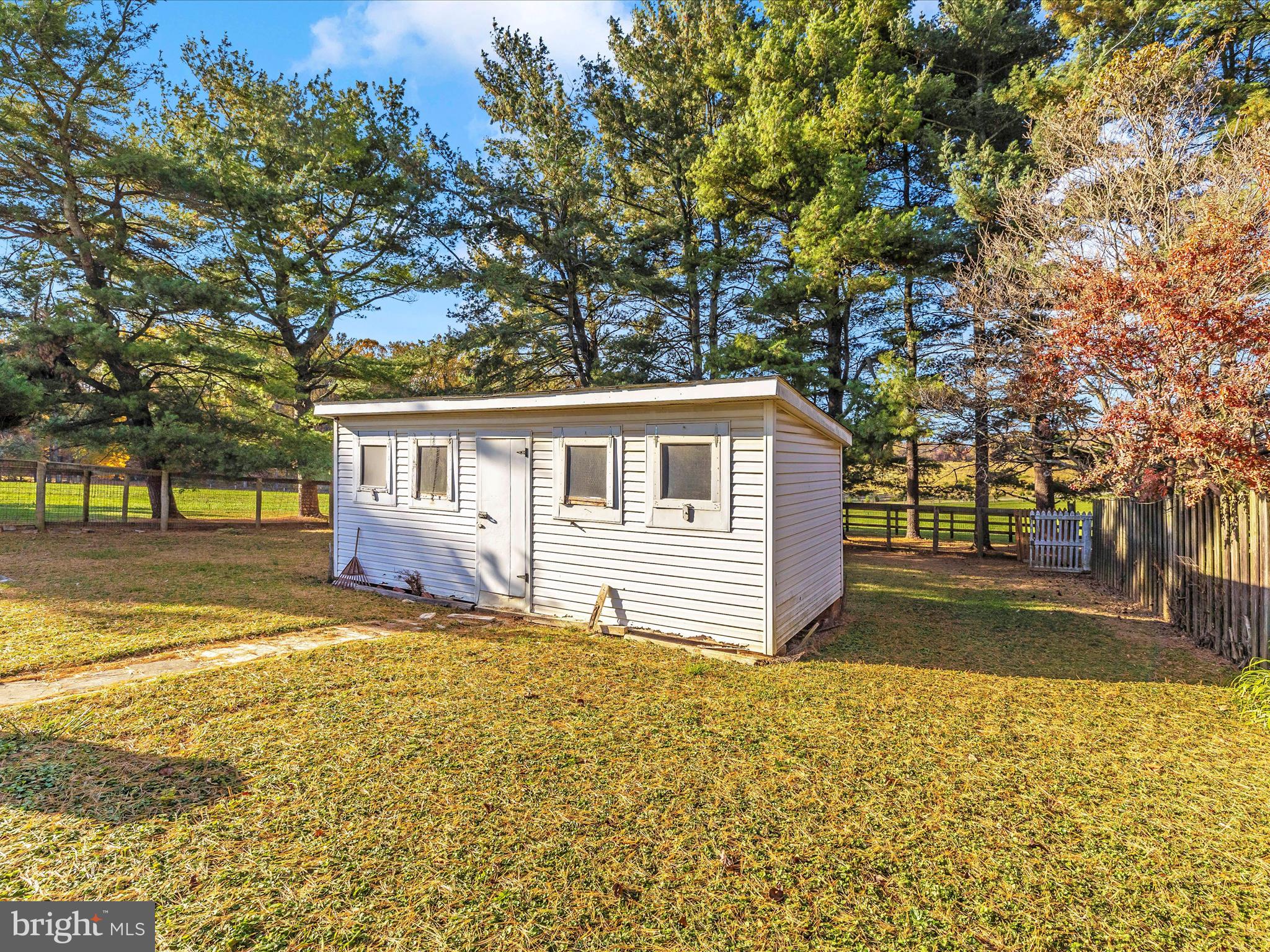 BARNESVILLE OUTSIDE - Residential