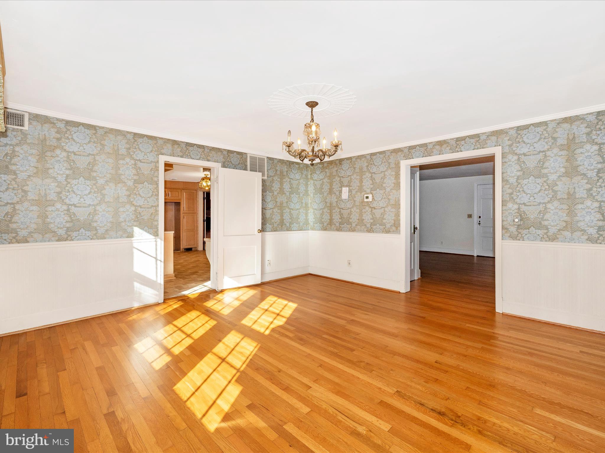 BARNESVILLE OUTSIDE - Residential