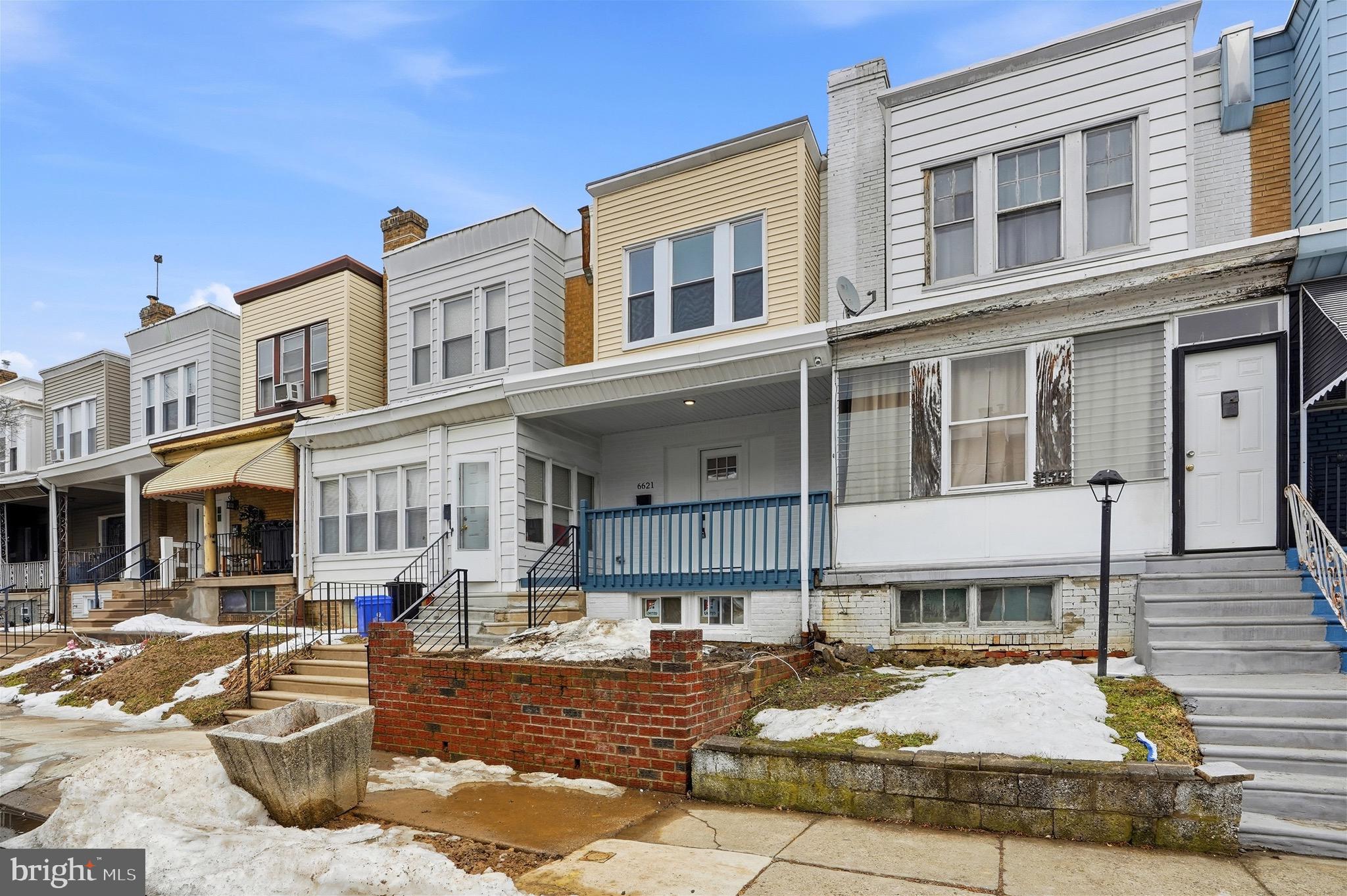 WEST OAK LANE - Residential