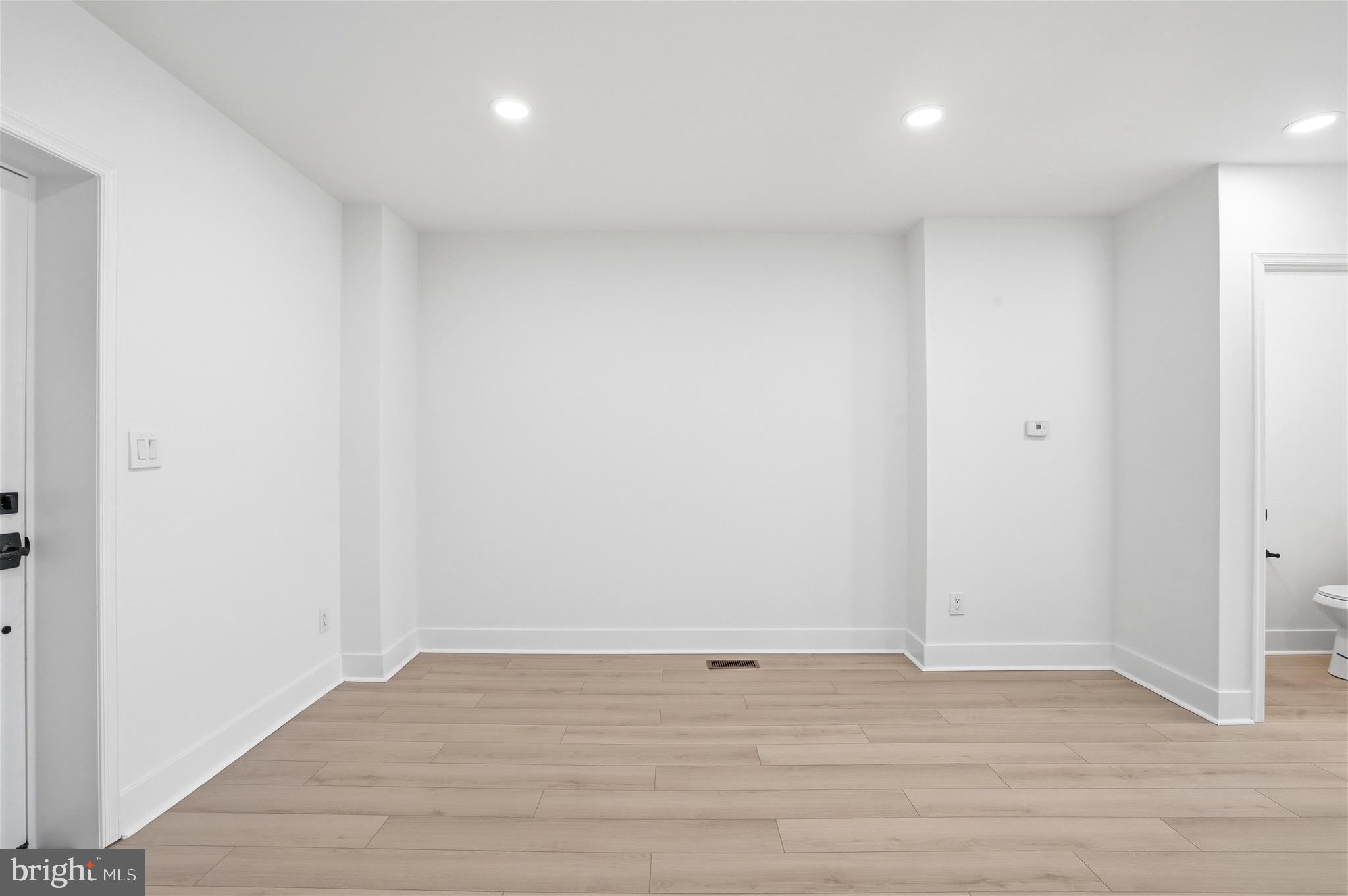 WEST OAK LANE - Residential