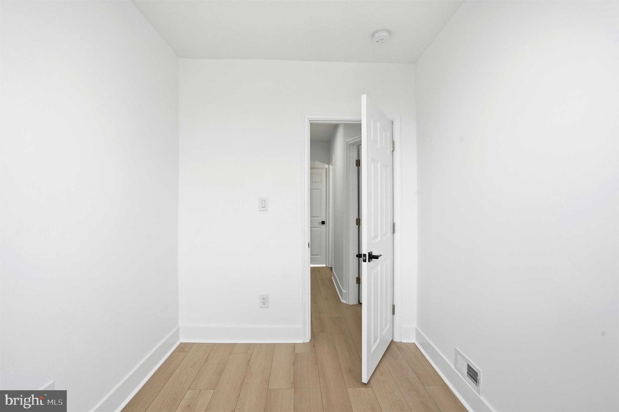 WEST OAK LANE - Residential