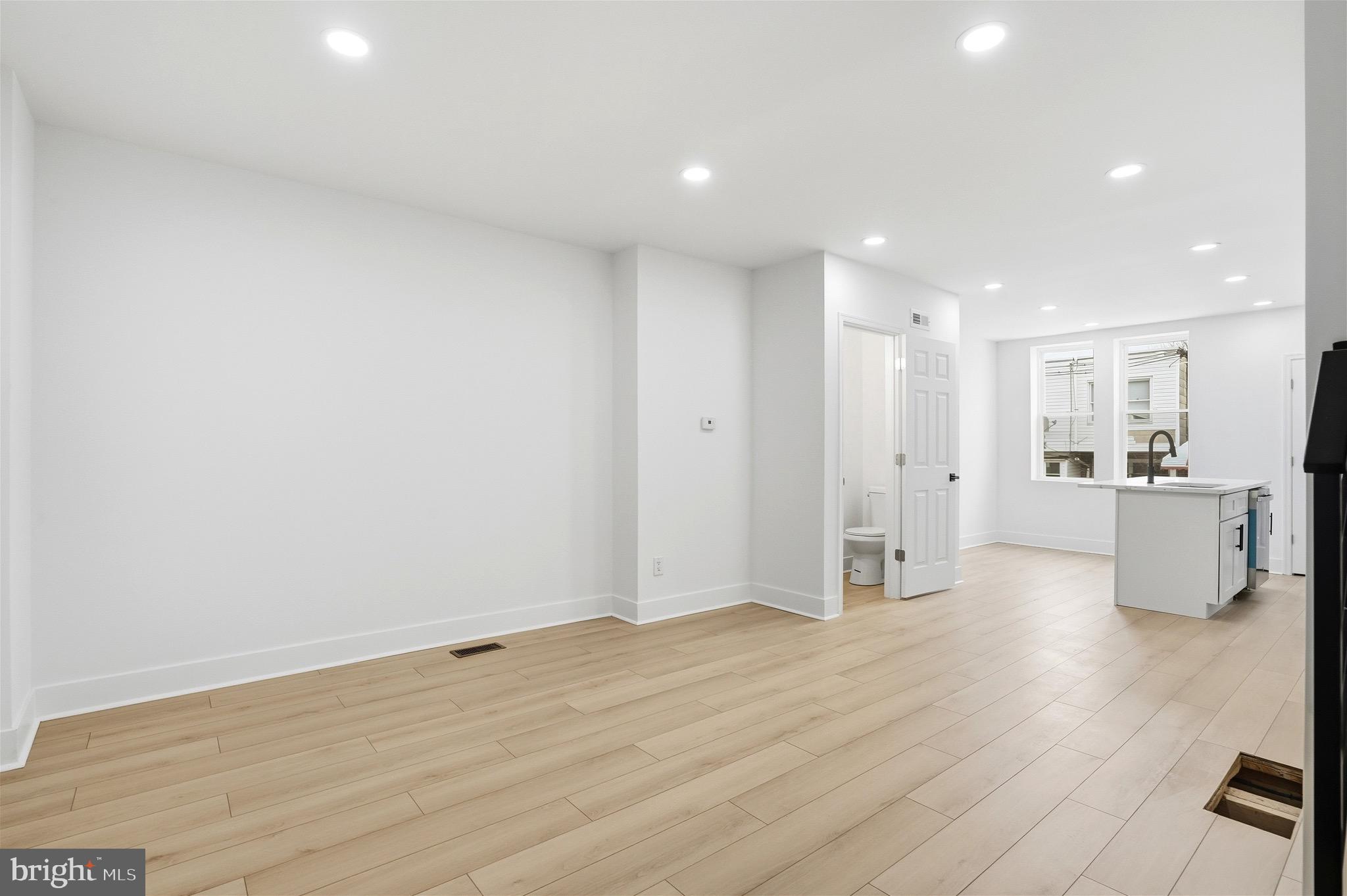 WEST OAK LANE - Residential