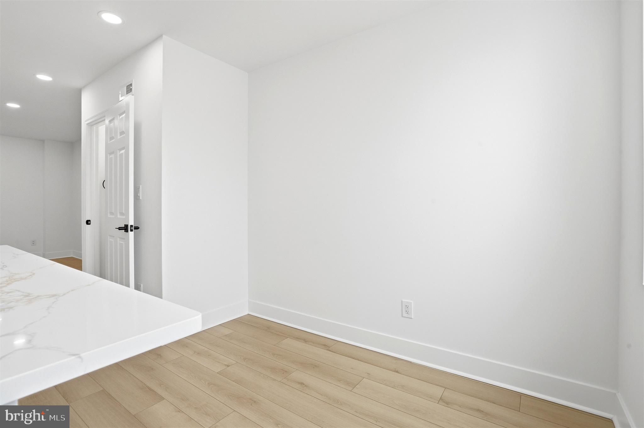 WEST OAK LANE - Residential