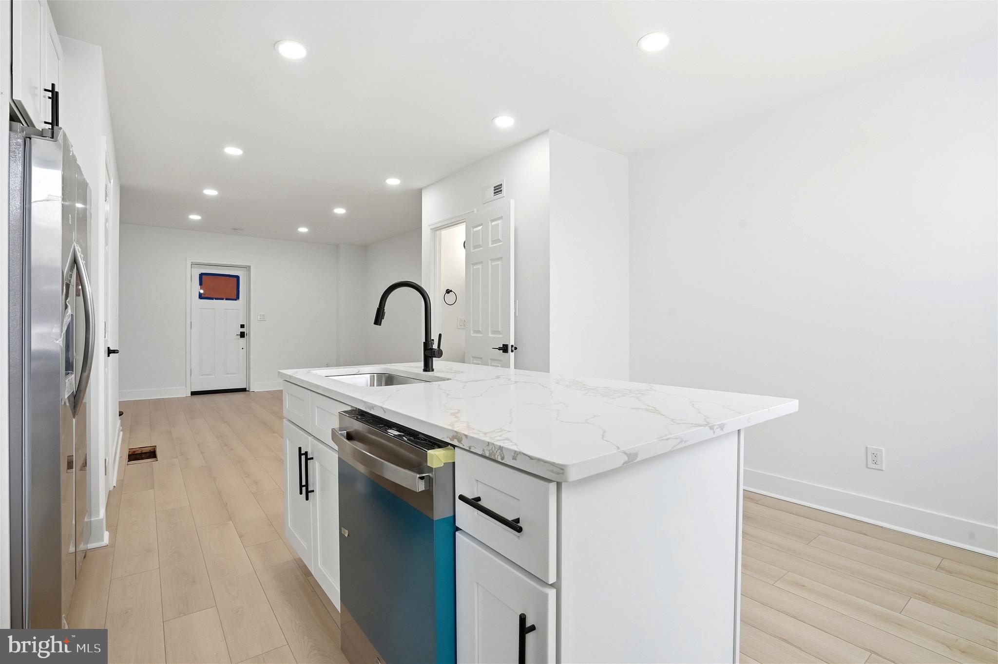 WEST OAK LANE - Residential