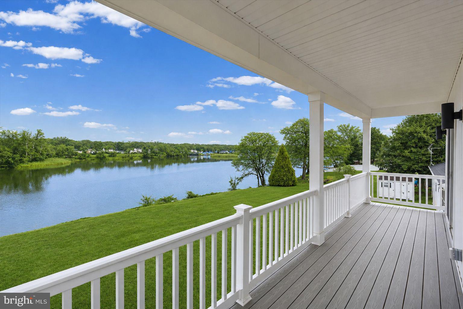 BIRD RIVER GROVE - Residential