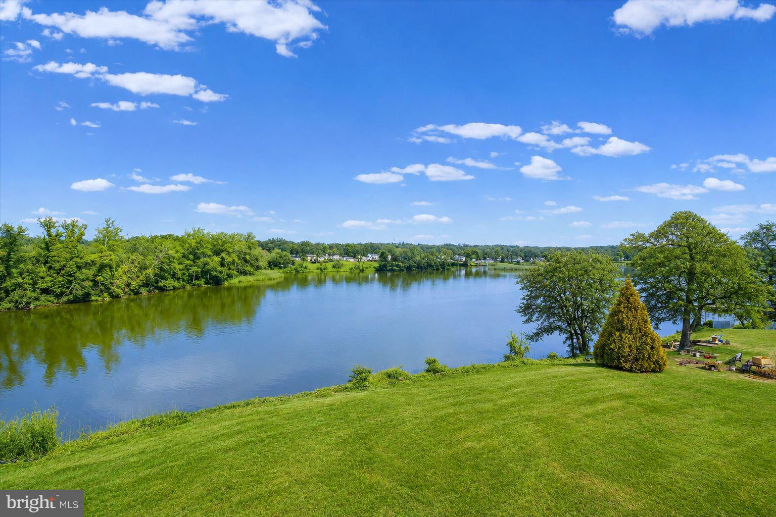 BIRD RIVER GROVE - Residential
