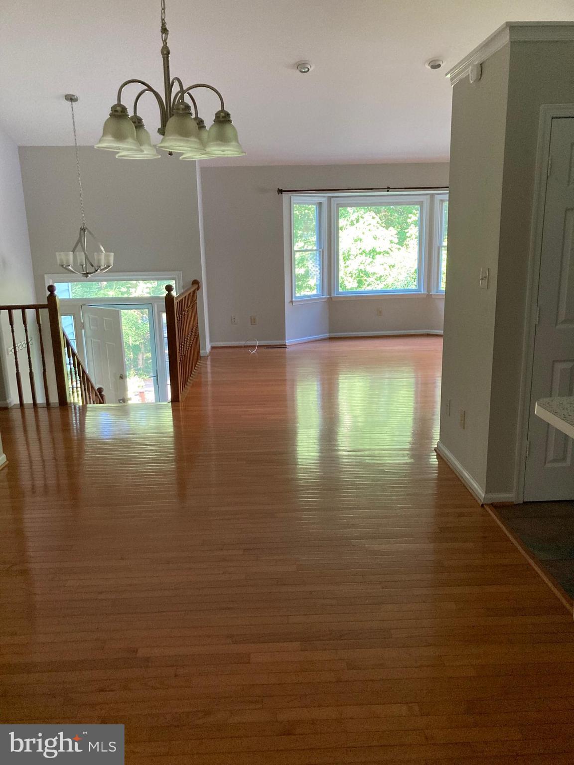 MIDWAY ESTATES - Residential Lease