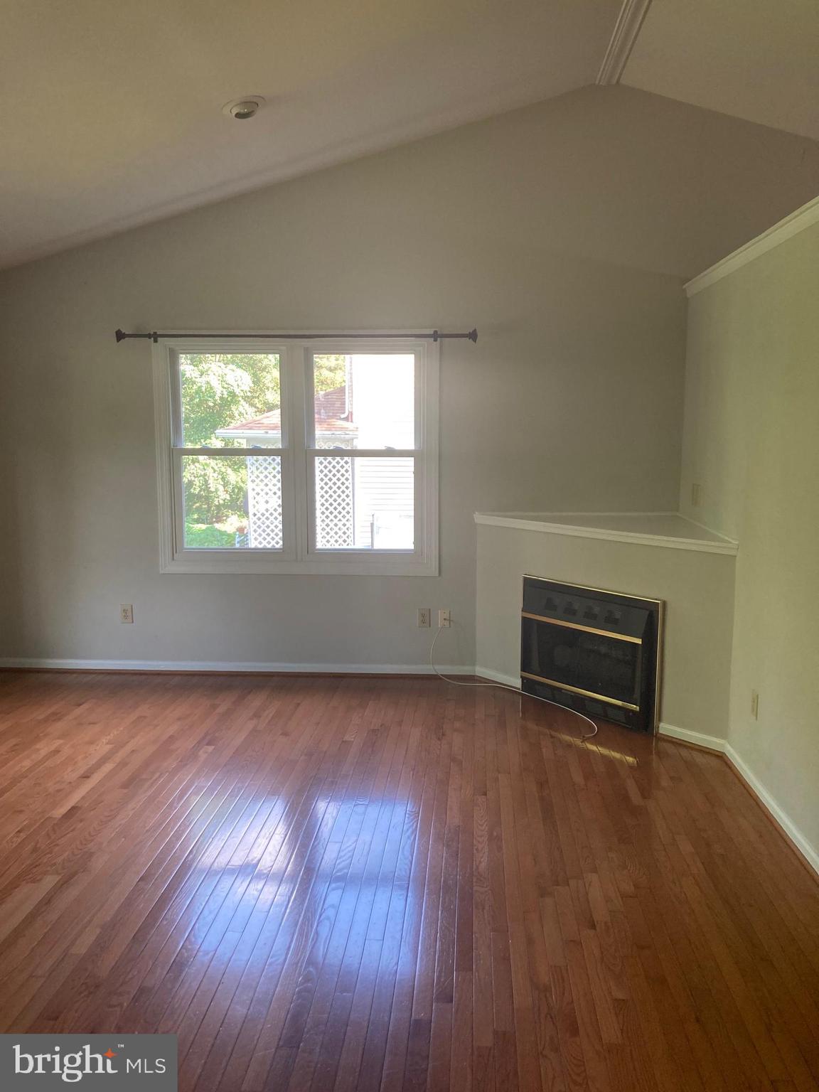 MIDWAY ESTATES - Residential Lease