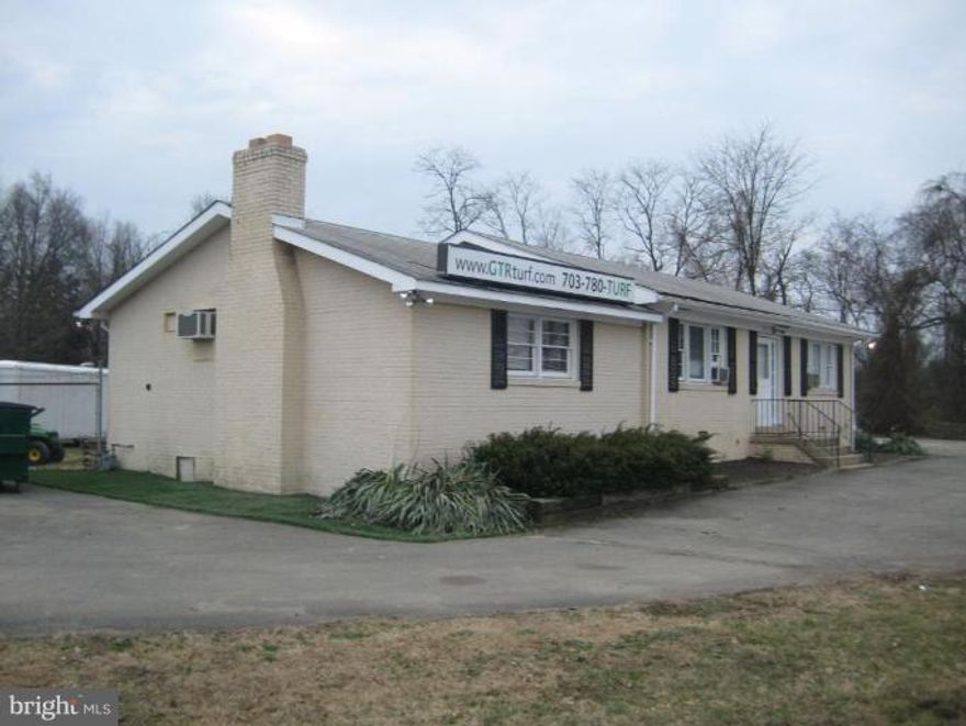 !!! CONTRACT FELL THROUGH!!!  BACK ON THE MARKET FOR A QUICK  SALE. OWNERS ARE LOOKING FOR A NON CONTINGENT CONTRACT WITH 60  DAY SETTLEMENT. THEY WILL NEGOTIATE ACCORDING LY. PROPERTY INCLUDES TWO OTHER PARCELS (10120164A AND 67)  WHICH TOTAL 131,817 SQ FT OR APPROX 3.1 ACRES. IT INCLUDES FRONTAGE ON RICHMOND HWY BEGINNING AT THE NORTH END OF THE OLD ERNIE'S CRAB HOUSE (NOW  A CHURCH AND DAY SCHOOL) AND EXTENDING ONTO SHERWOOD HALL LANE TO KINGLAND ROAD. AGENT HAS TAXES AND ASSESSMENTS FOR ALL 3 PARCELS.