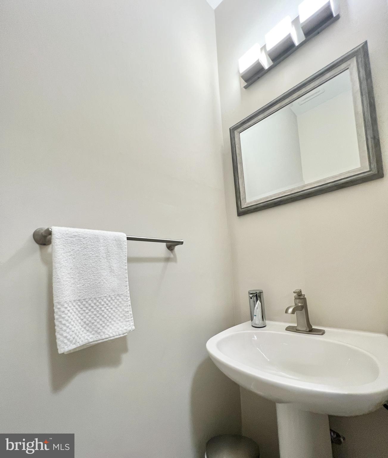 MCNAIR FARMS LANDBAY 11 - Residential