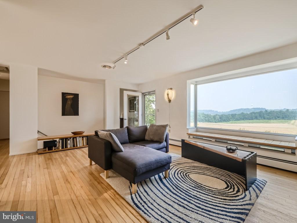 DUG HILL - Residential