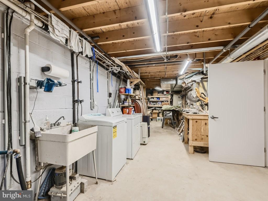 DUG HILL - Residential