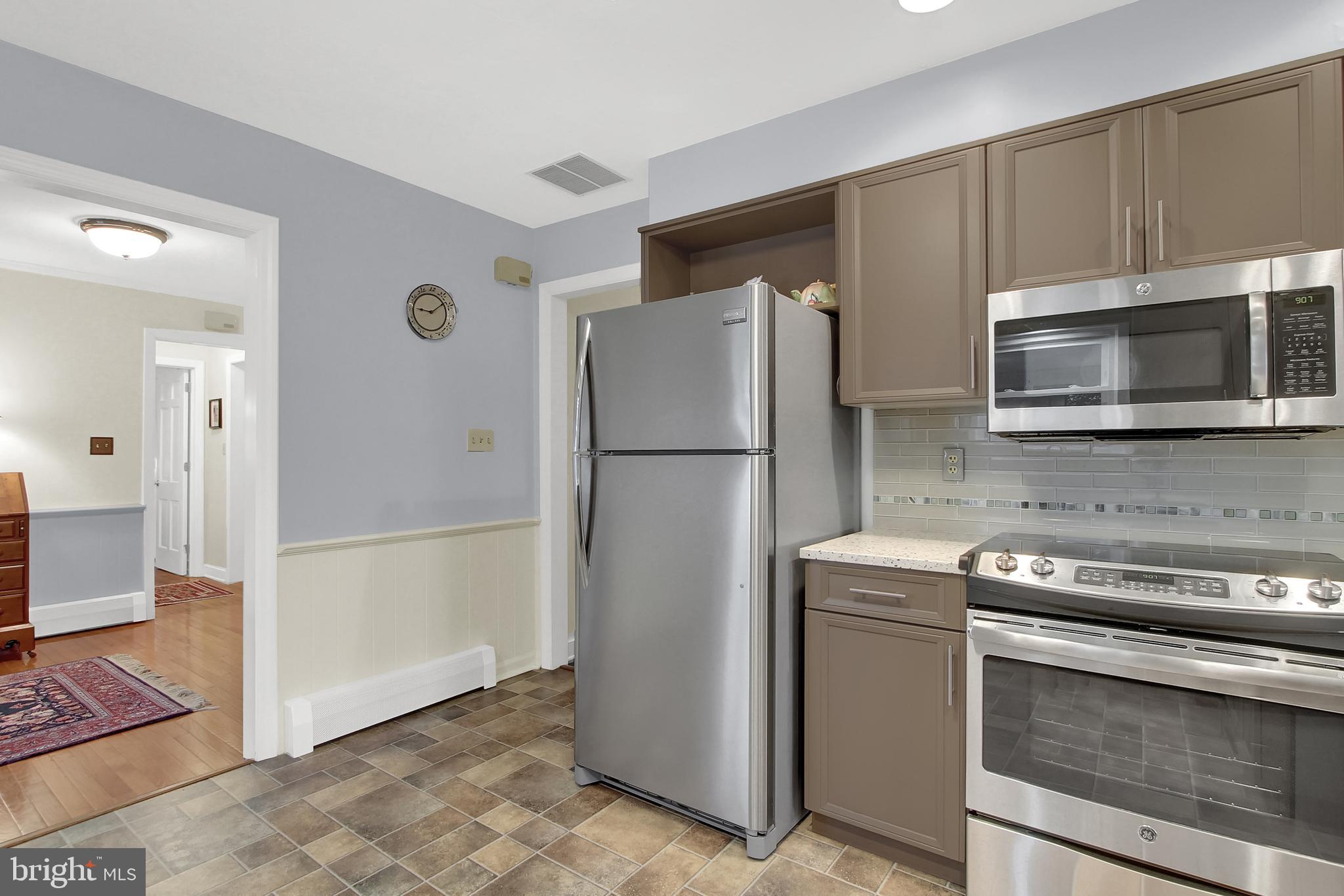 TWIN OAKS - Residential