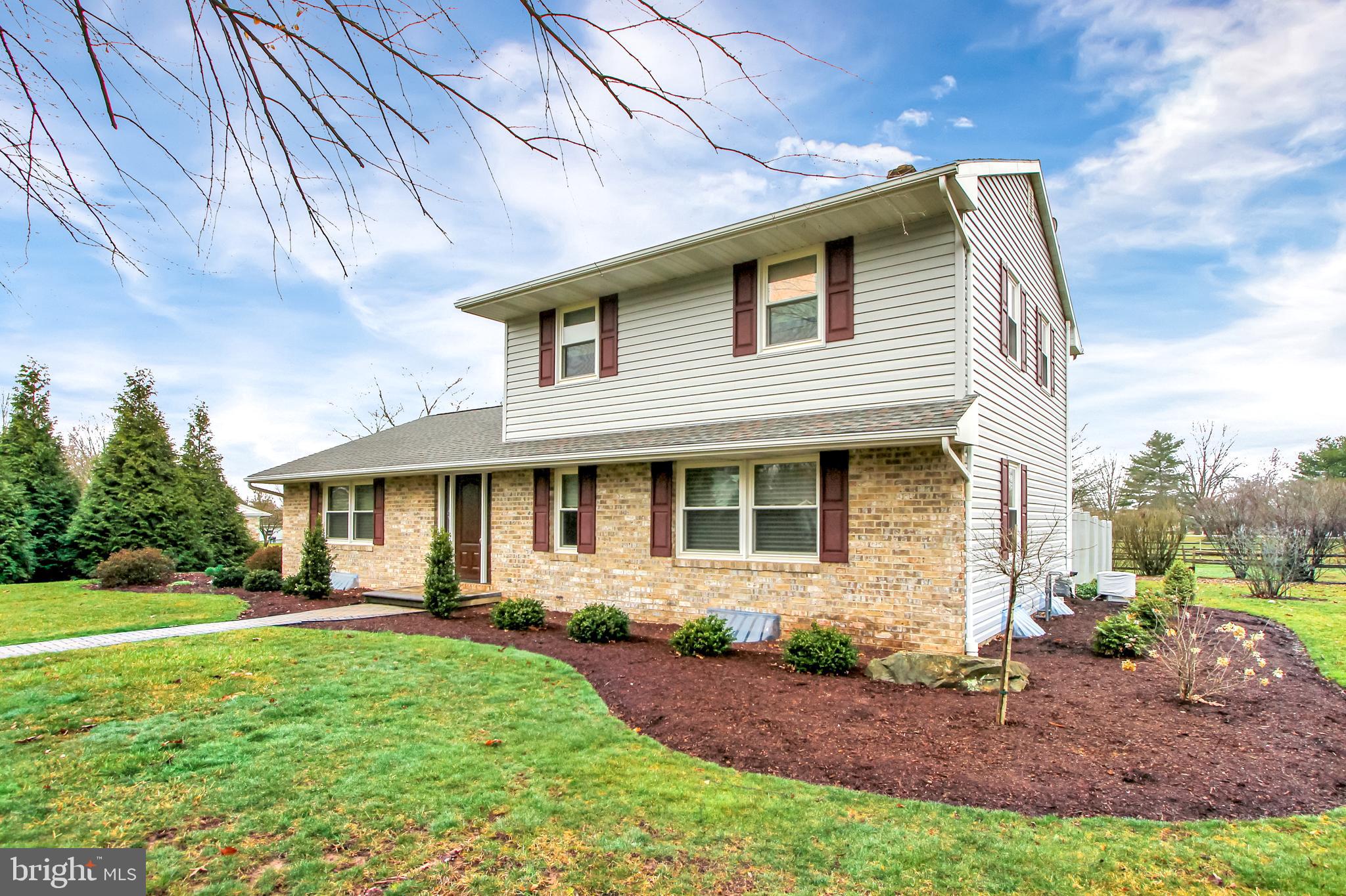 TWIN OAKS - Residential