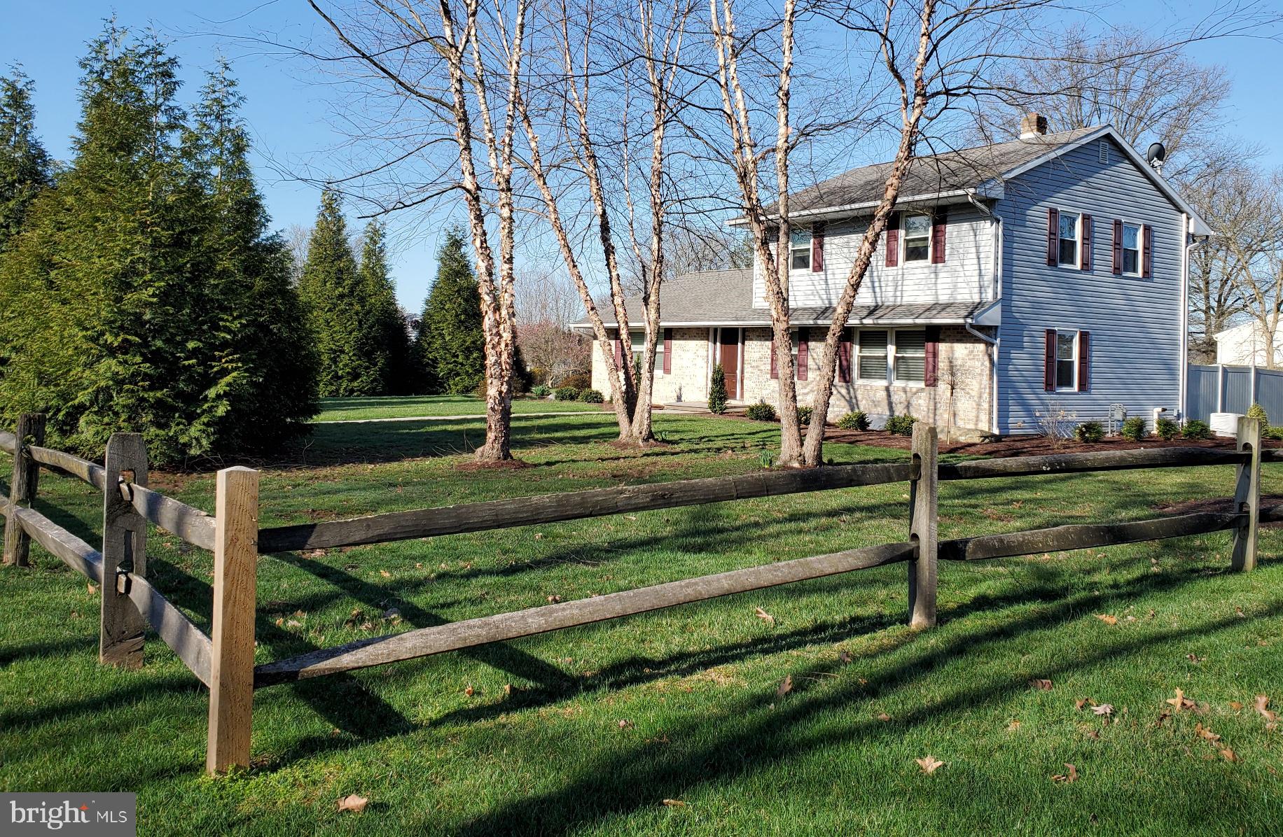 TWIN OAKS - Residential