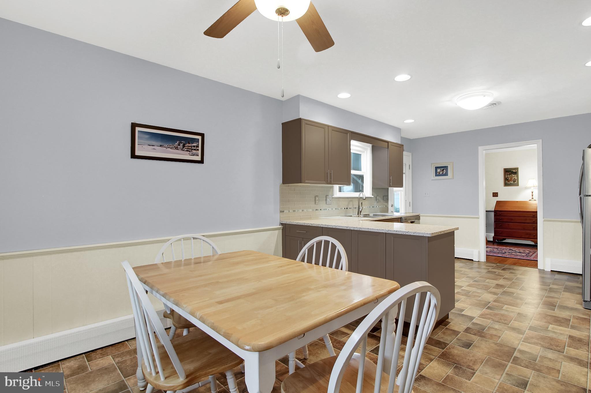 TWIN OAKS - Residential