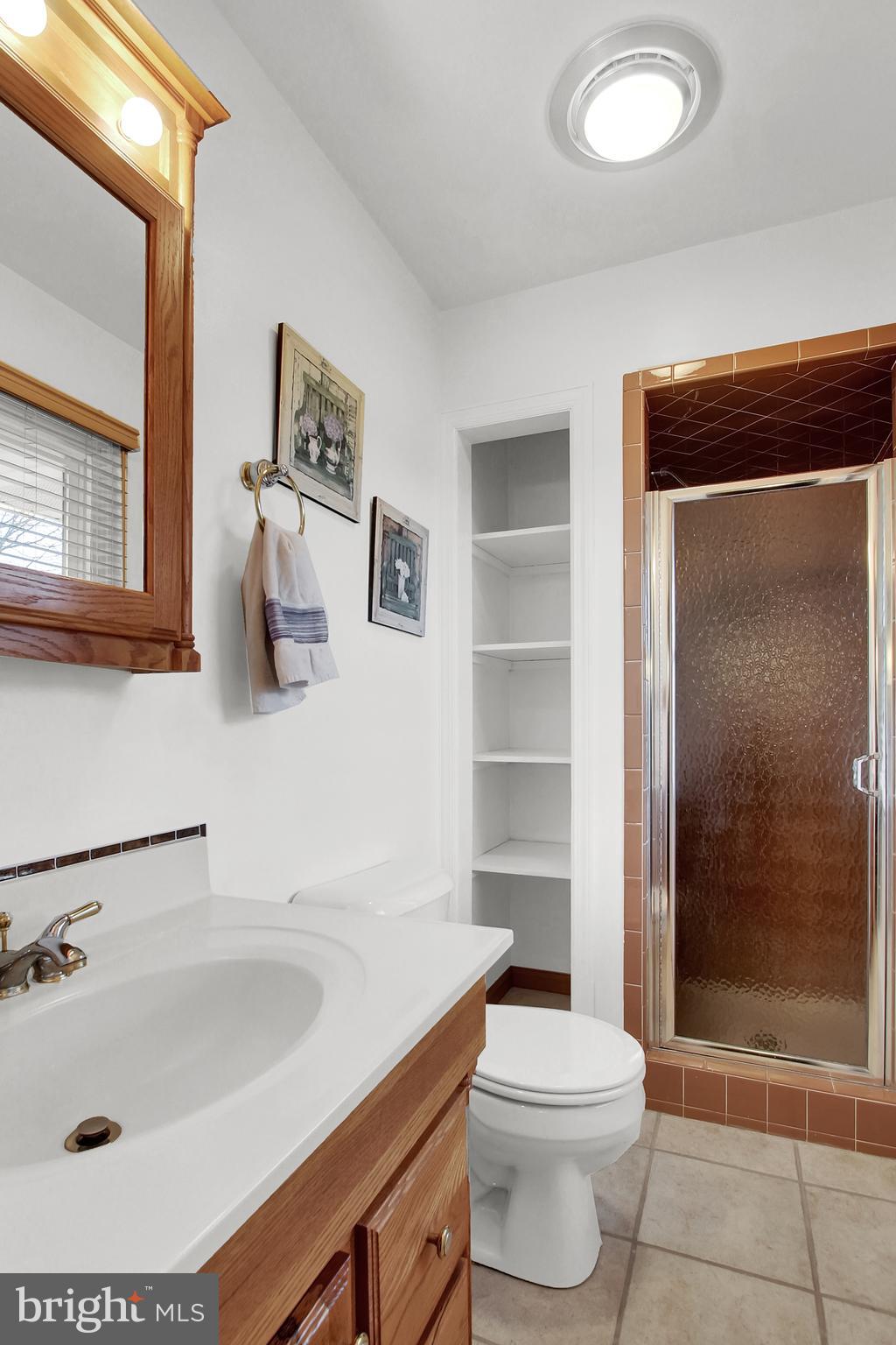 TWIN OAKS - Residential