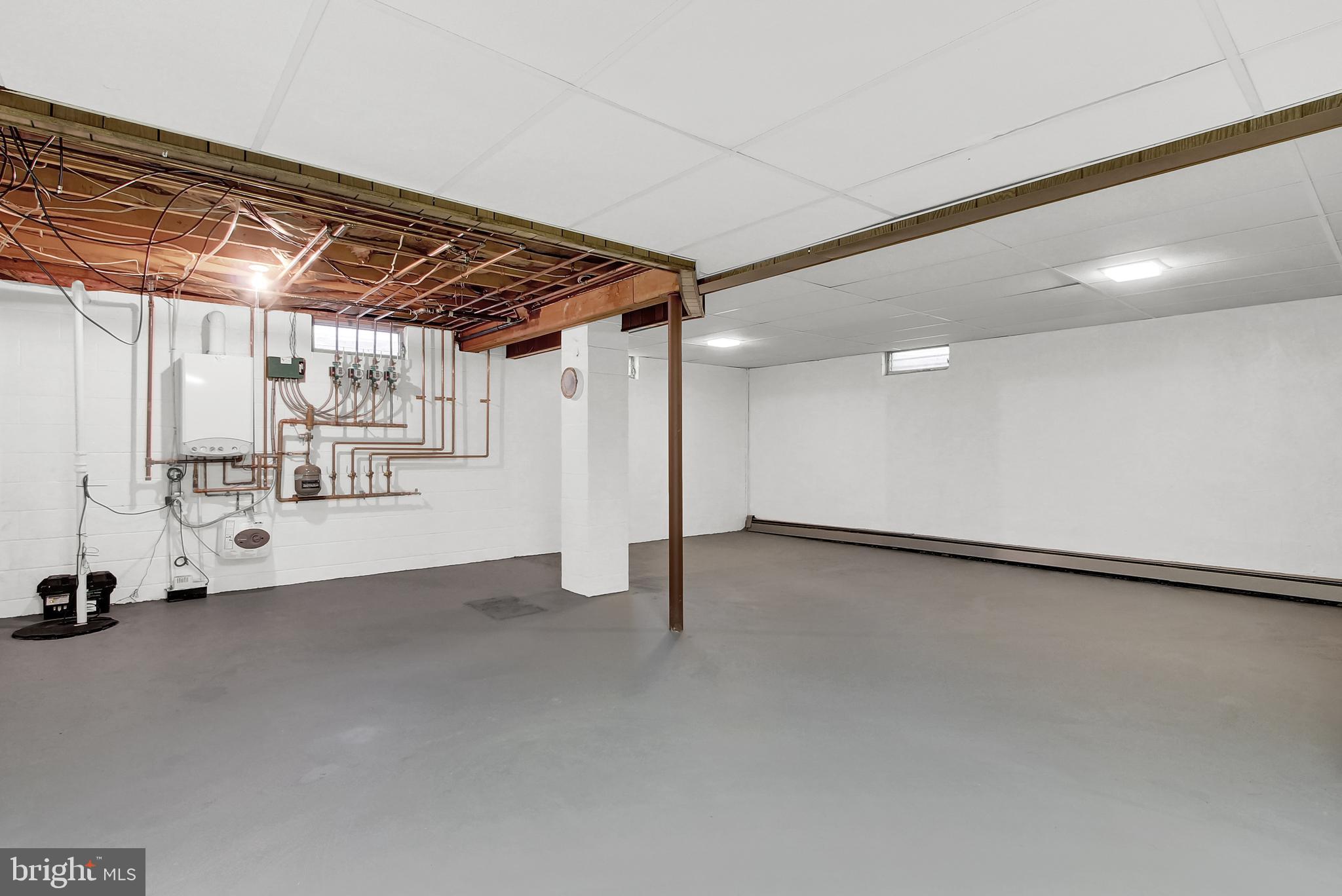 TWIN OAKS - Residential