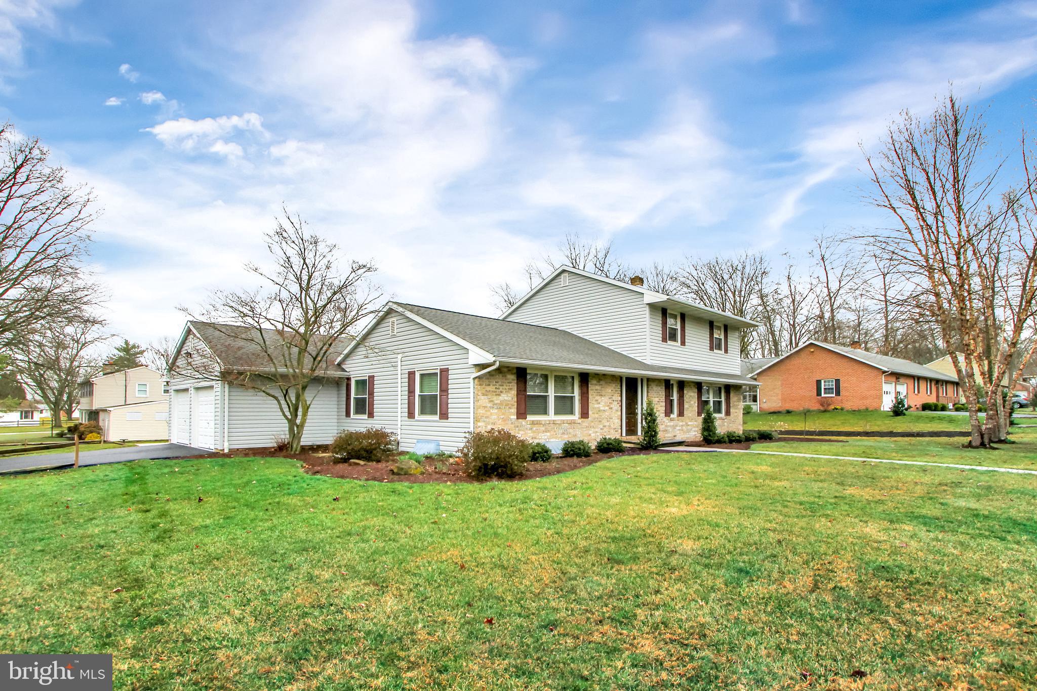 TWIN OAKS - Residential