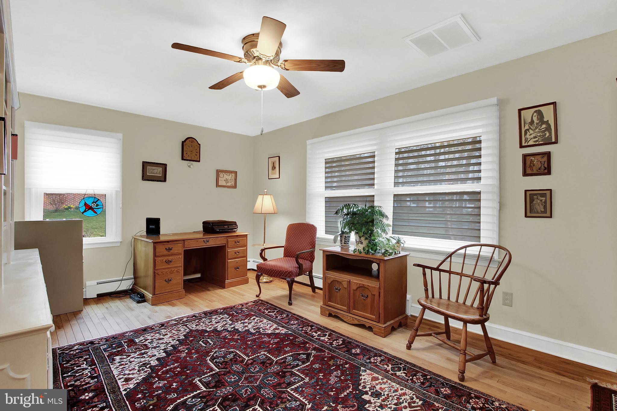 TWIN OAKS - Residential