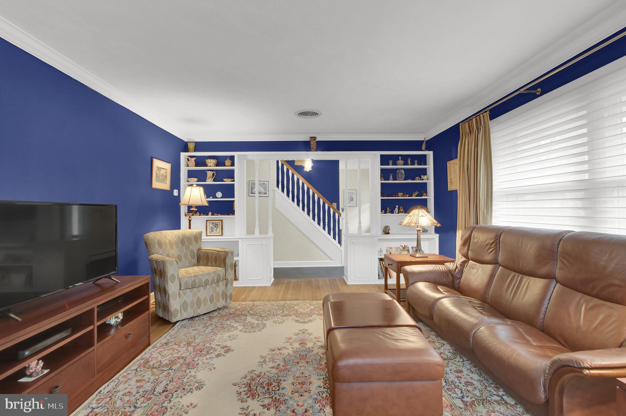 TWIN OAKS - Residential