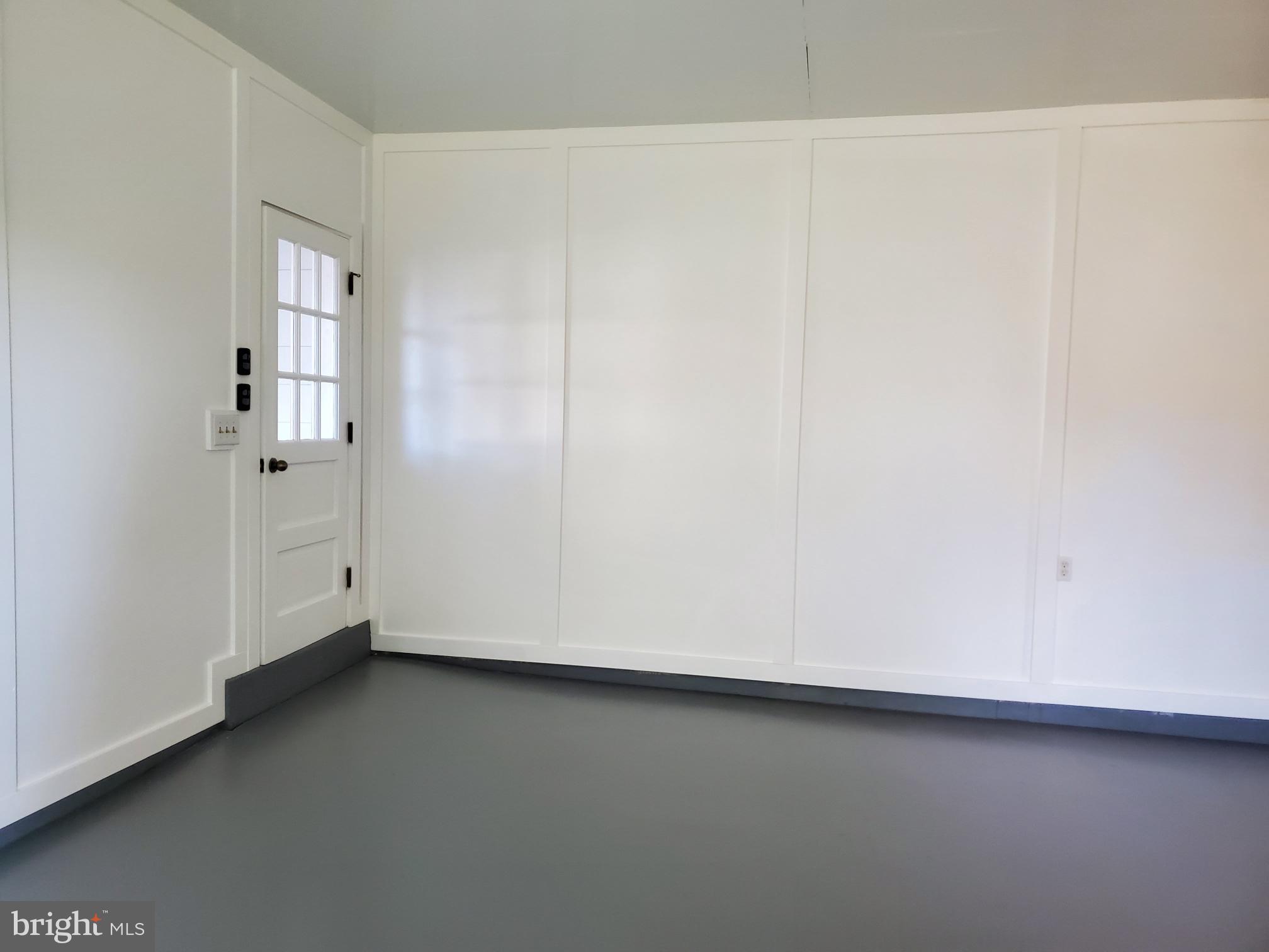 TWIN OAKS - Residential